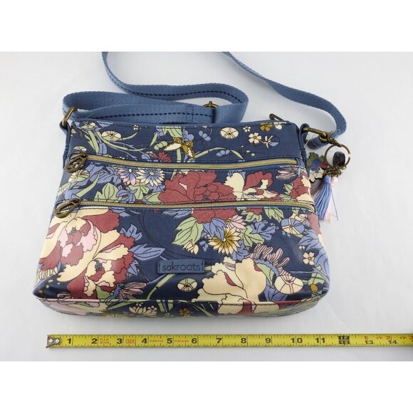 New Sakroots Artist Circle Crossbody Bag Flower Power Print Blue Denim Purse - Picture 7 of 9